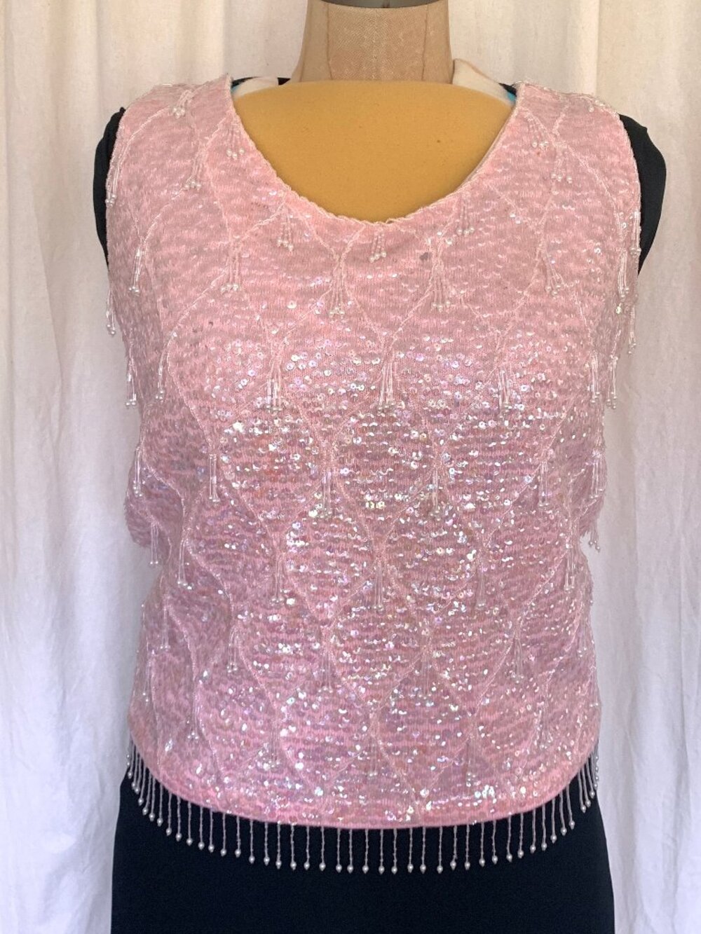 Vintage 1950s pale pink beaded Top